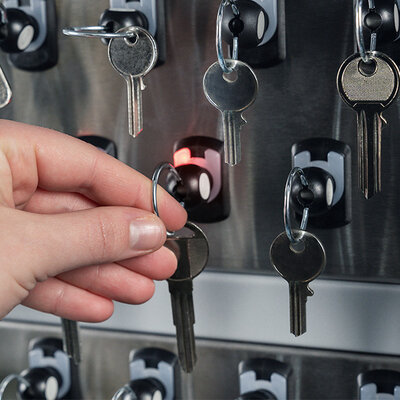 Key removal from maxx 6U Key removal from maxx 6U