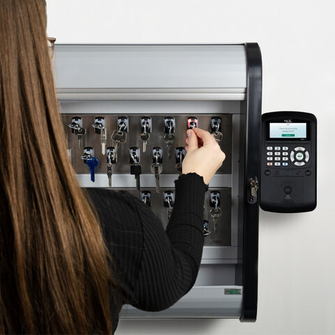 Key removal from maxx 6U keybox full