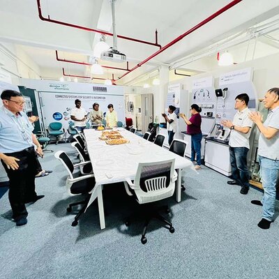 Meeting in meeting room Meeting in meeting room