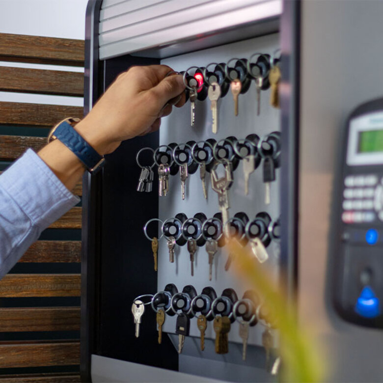 Merlion Award maxx 2005 Merlion Award maxx 2005